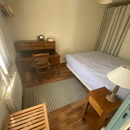 Hébergement de vacances A L'ombre Du Figuier ! Maisonnette Jardin / Parking / Proche