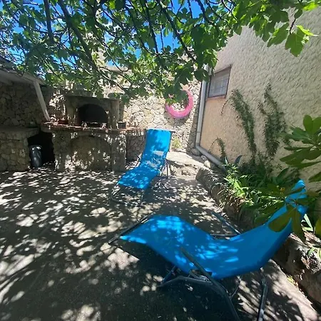 Prázdninový dům A L'ombre Du Figuier ! Maisonnette Jardin / Parking / Proche *